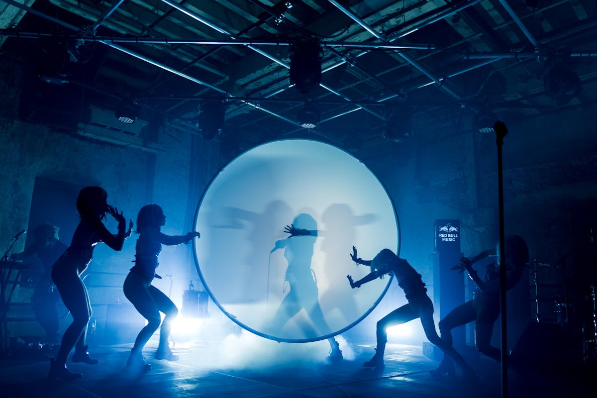 Essa IA para Criar Música Entrega uma Faixa Completa em 30 Segundos. Do Zero.