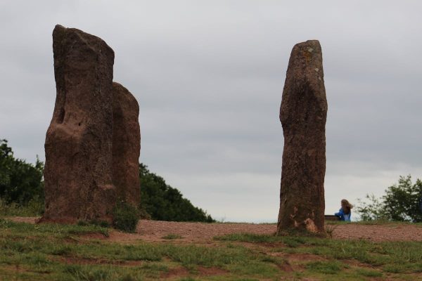 Essa IA Cria um Podcast Completo por Você. Sem Microfone, Sem Edição.