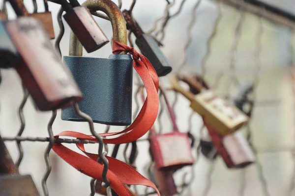 IA para Criar Perguntas e Respostas para FAQs: Automatize o Suporte ao Cliente