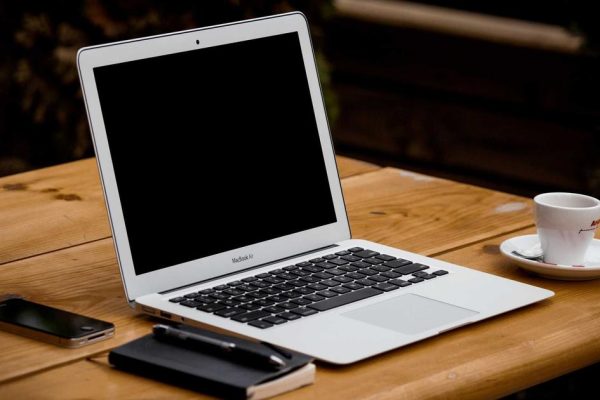 IA para Criar Roteiros de Vídeo Curtos: Engaje em Segundos